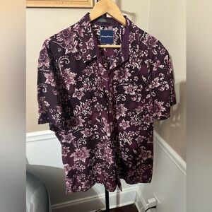 Tommy Bahama Burgundy Floral Casual Button Down Shirt Men’s XL